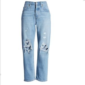 LEVI’S 501 Ripped Crop Montgomery Jeans